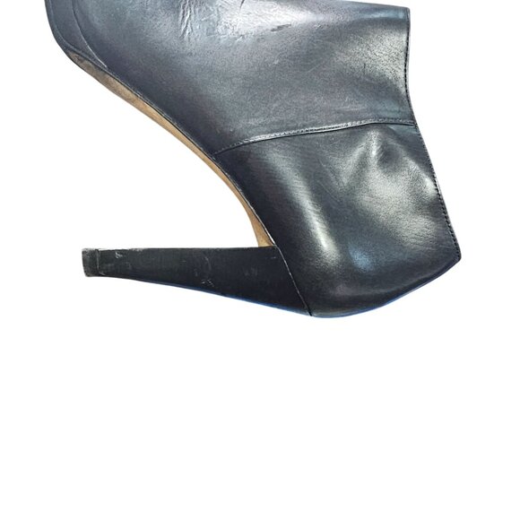 Black Leather Booties With Side Zipper & 4-Inch Heels By Via Spiga size 9 - Picture 10 of 10